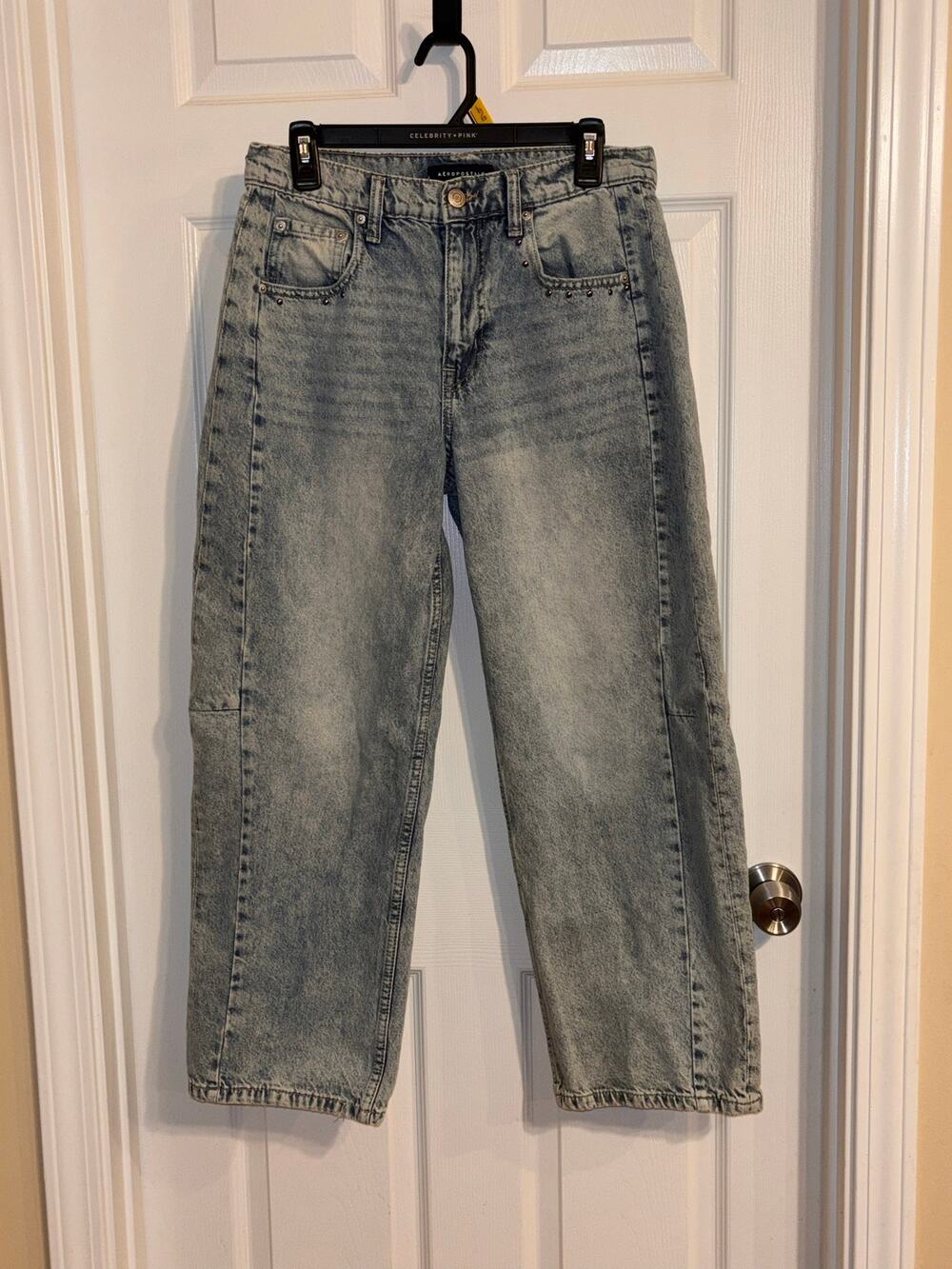 Aeropostale Barrel Jeans Women’s Size 6 Acid Wash Studded Mid Rise